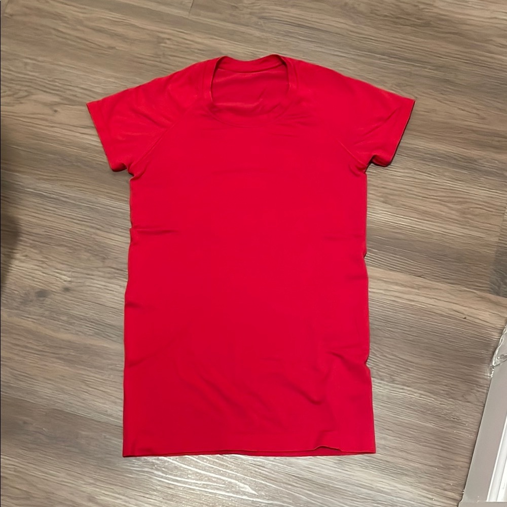 Lululemon Swiftly Tech Short Sleeve